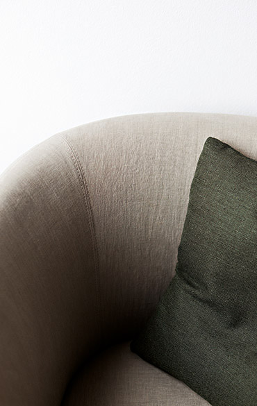 Opla-armchair-PIANCA_04_SMALL_V