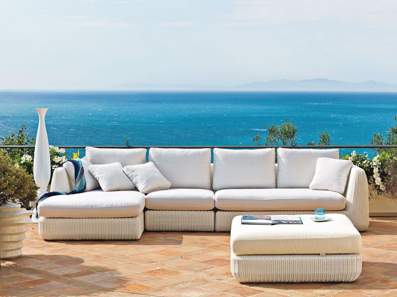 easy-chair-agora-white-ecru-white-cushion_madeindesign_339123_product800