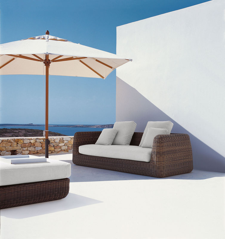 straight-sofa-agora-white-ecru-white-cushion_madeindesign_339062_product800