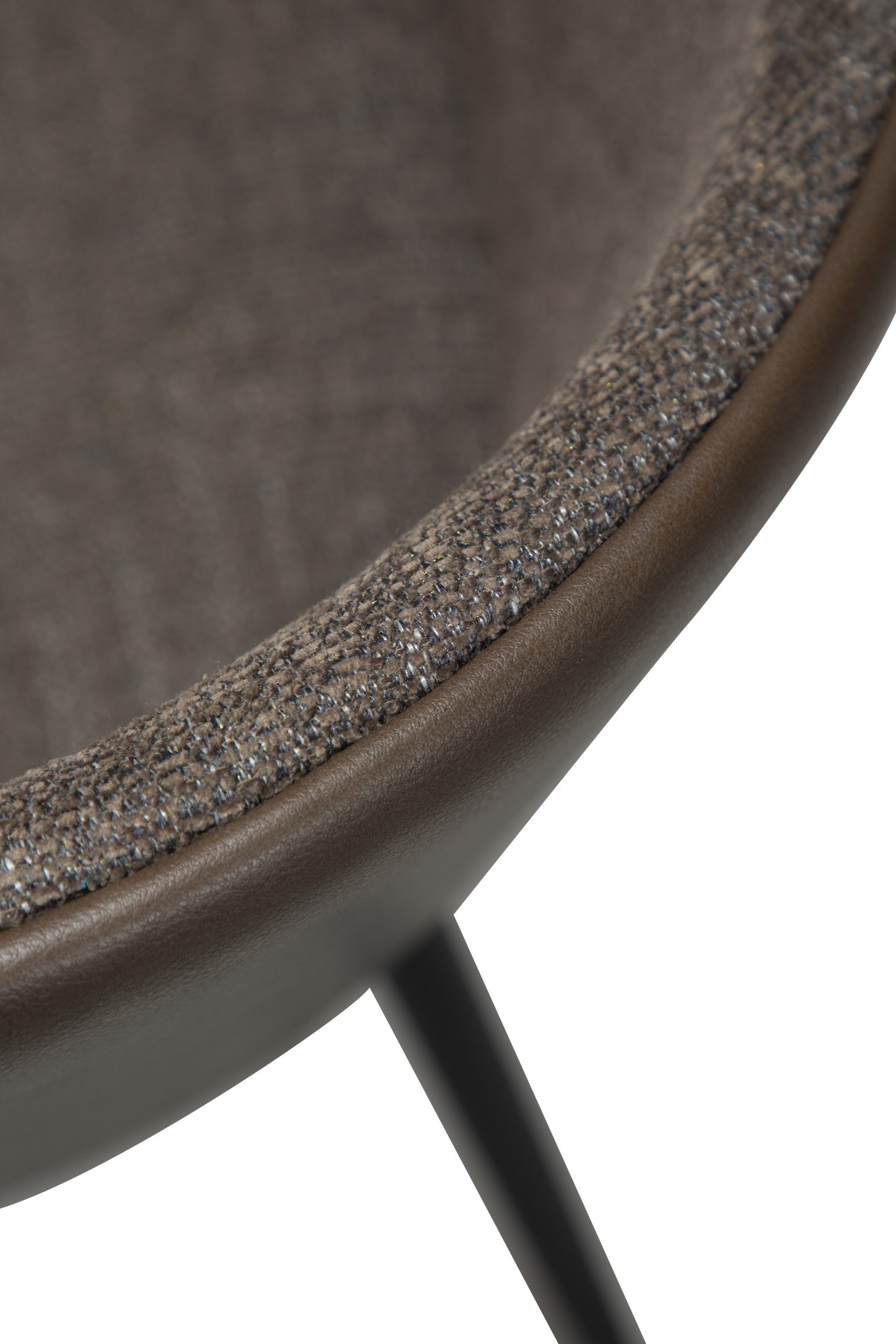 hey-chair-major-brown-boucle-w-major-brown-faux-leather-w-black-metal-legs_100800105-07-detail2